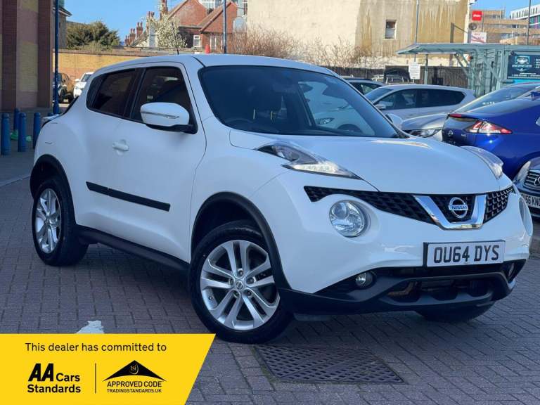 2014 Nissan Juke 1.6 Acenta Premium SUV 5dr Petrol XTRON Euro 5 (117 ps) HATCHBACK Petrol Automatic