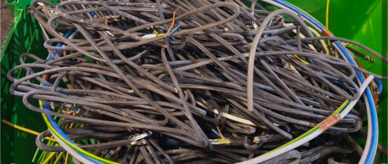 Scrap cable buyer can collect derby-notts