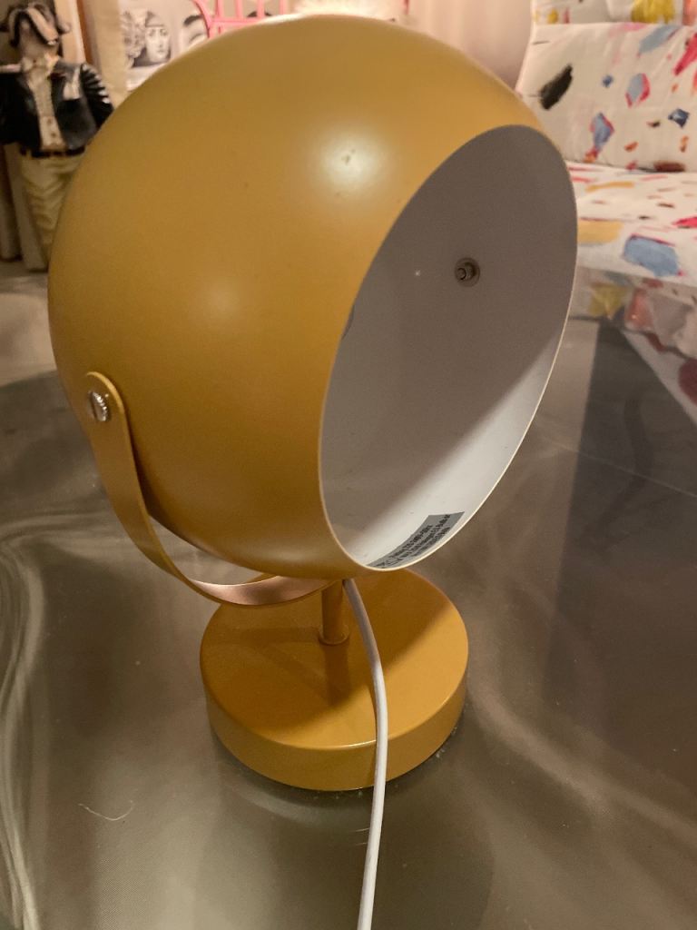 Futon company ball lamp 