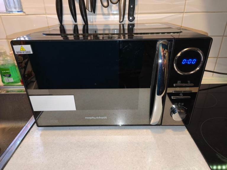 Morphy Richards 900W Microwave Combi Grill Like New