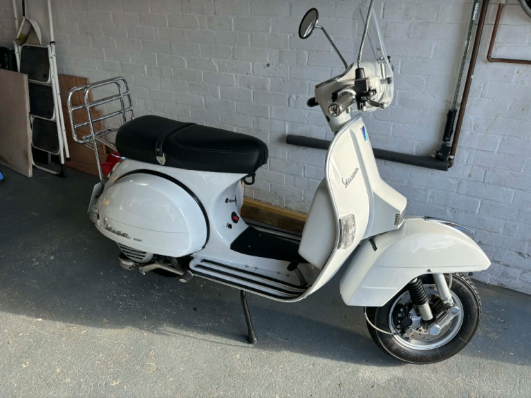Vespa px 125 30th anniversary ltd edition 