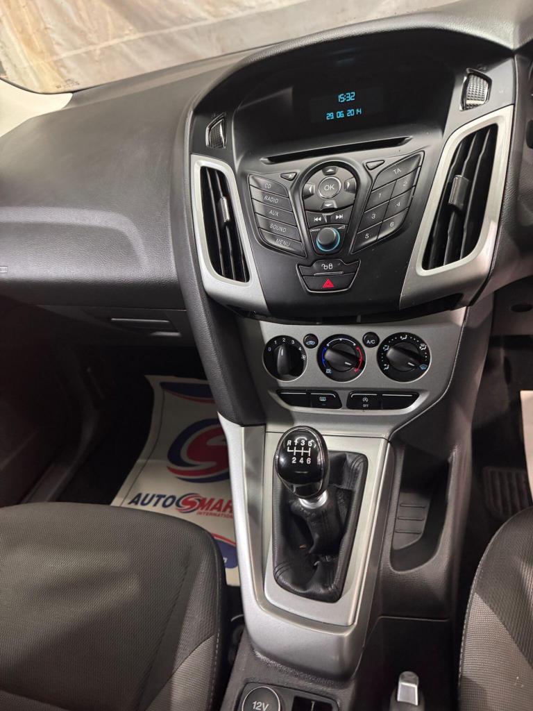 2014 Ford Focus 1.6 TDCi 115 Edge 5dr HATCHBACK DIESEL Manual