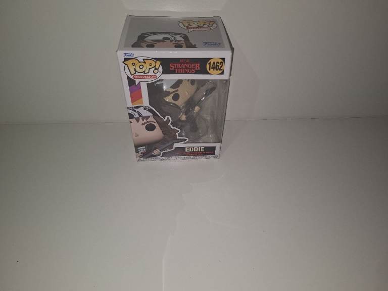 Funko Pop! TV: Stranger Things – Hunter Eddie with Guitar (#1462)