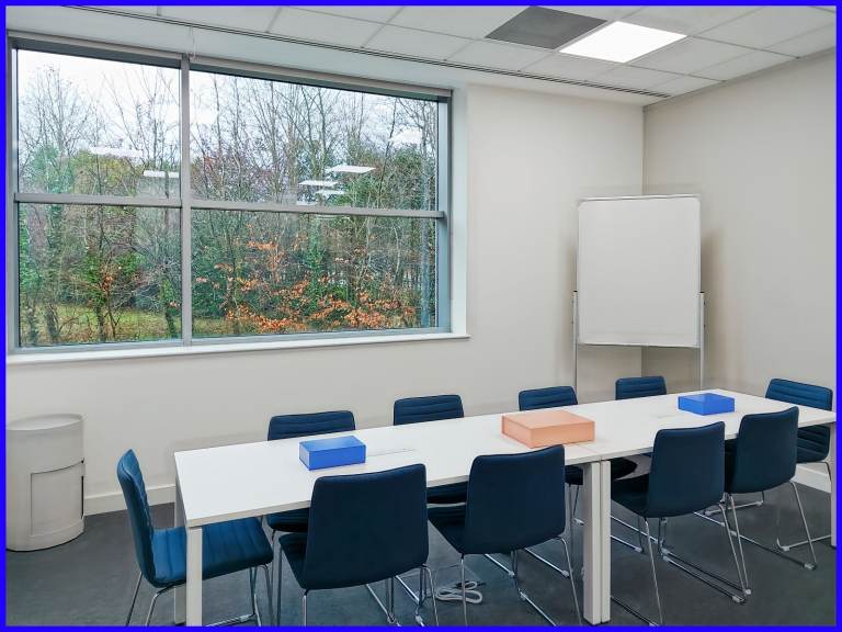 Maidstone – ME14 3EN, Access to professional office space for 4 people in Regus Horizon House