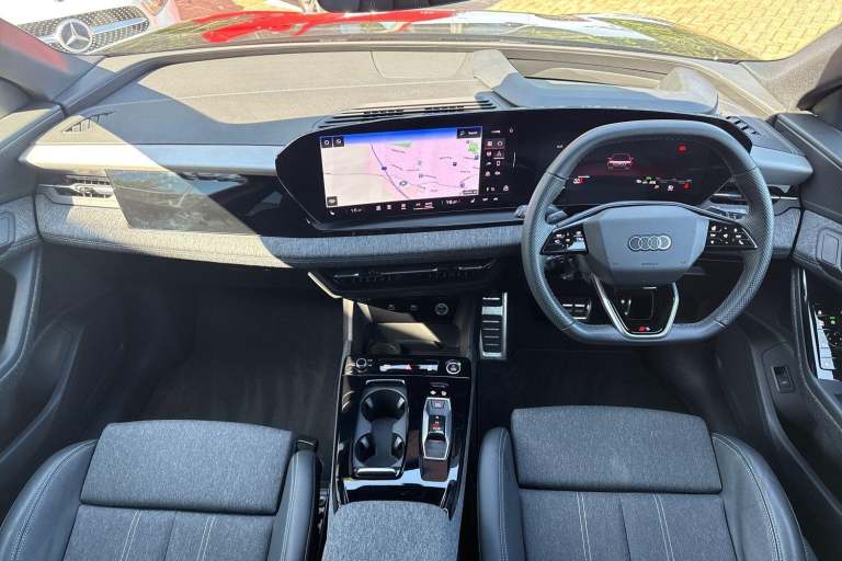 2024 Audi Q6 e-tron 100kWh S line SUV 5dr Electric Auto quattro (388 ps) ESTATE Electric Automatic