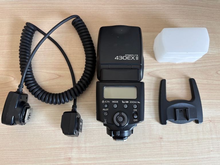 A Canon Speedlite II flash unit