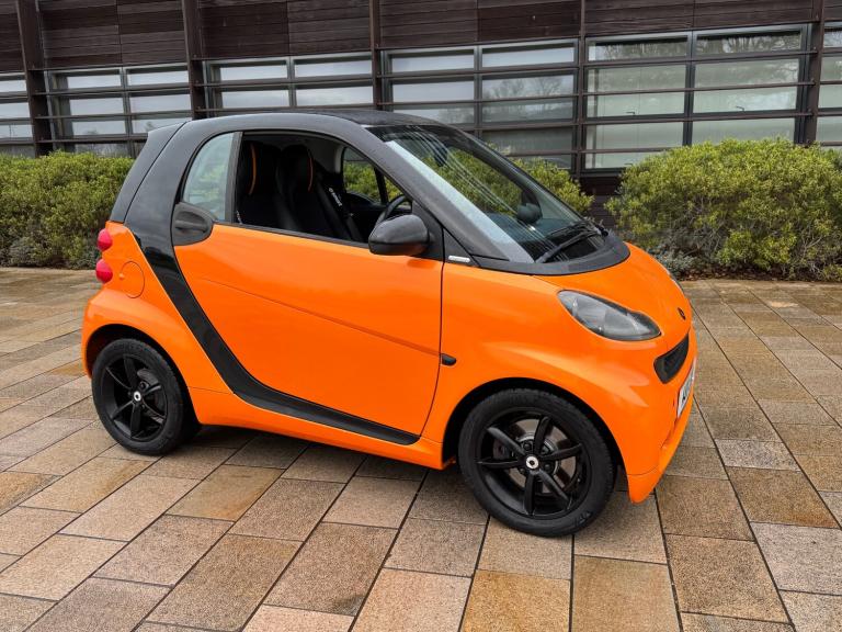 2011 smart fortwo Night orange mhd 2dr Softouch Auto [2010] COUPE Petrol Automatic