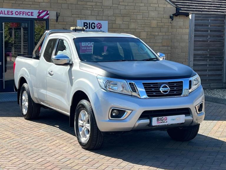 Nissan Navara DCI 160 ACENTA 4X4 KING CAB