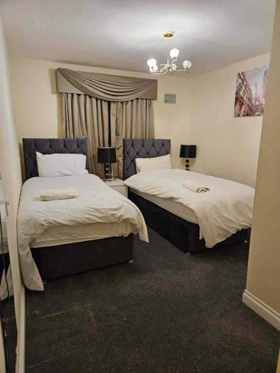 Spacious 2-Bed Flat for Rent- MK10 7DX