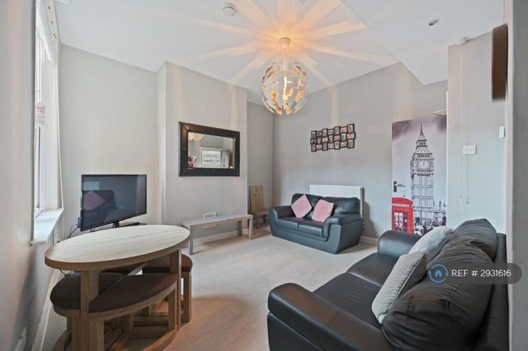 5 bedroom house in Plungington Road, Preston, PR2 (5 bed) (#2931616)
