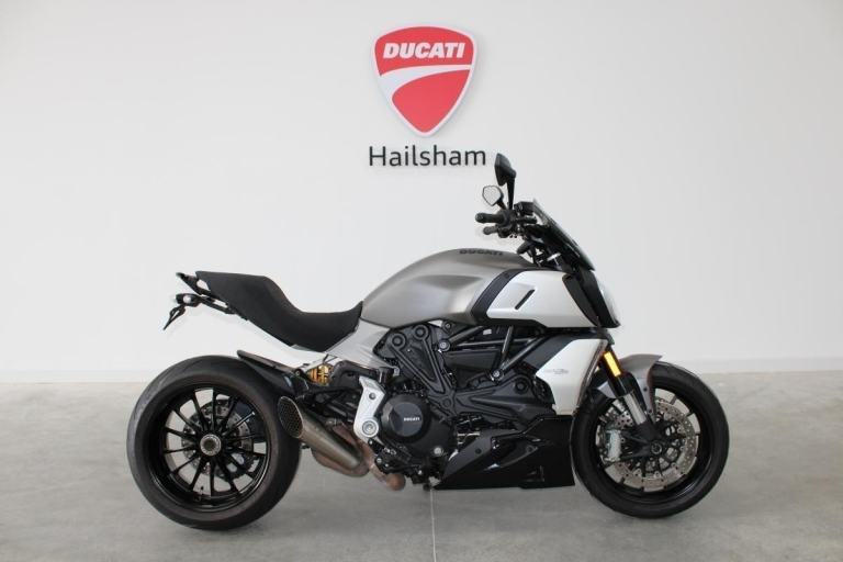 2018 Ducati Diavel 1260 in Sandstone Grey