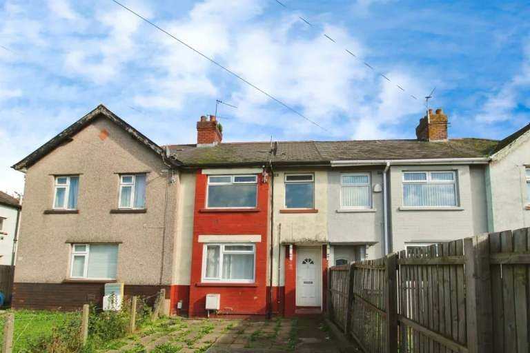 Housemate for sharing 3bedroom house in CF24