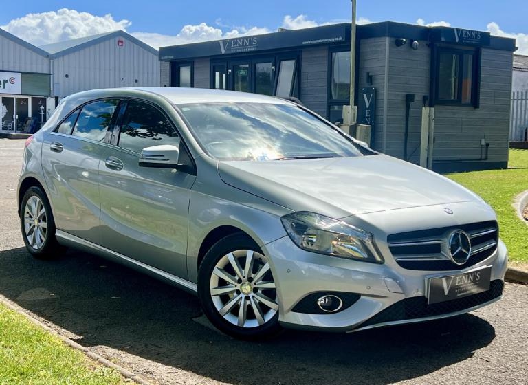 MERCEDES-BENZ A CLASS 1.6 A180 BlueEfficiency SE 2013