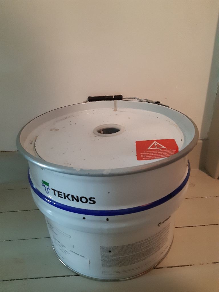 TEKNOS AQUATOP 2600-23 Jet Black Paint - New, 9L