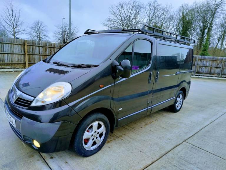 2013 VAUXHALL VIVARO SPORTIVE DCI 120000 MILES 1 YEAR MOT