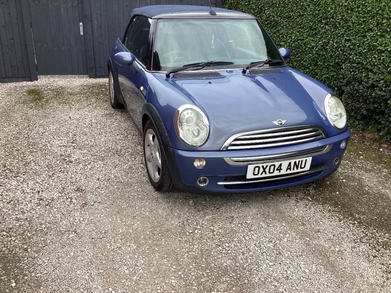 Mini, CONVERTIBLE, Cooper euro , 2004, Manual, 1598 (cc) , mot oct 26 , nice little convertible.