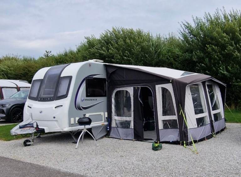 Dometic Club Air 390 Awning