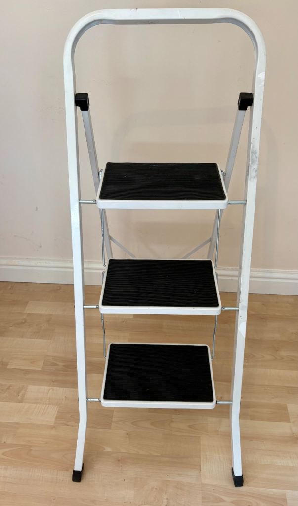 White 3-Step Folding Step ladders