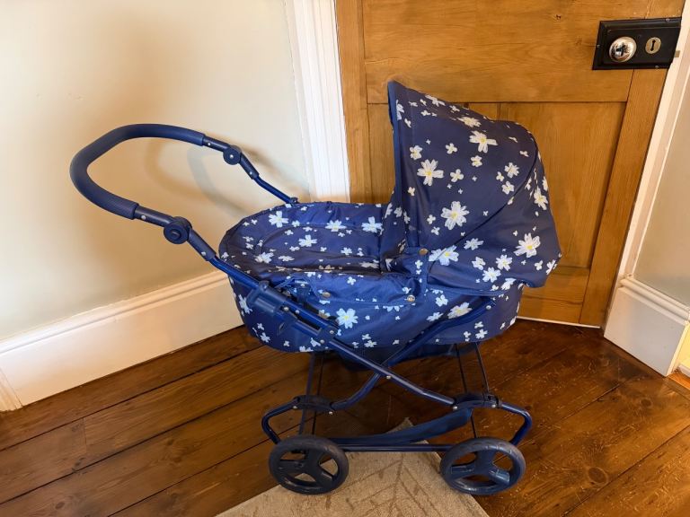 Mamas and Papas Toy Pram