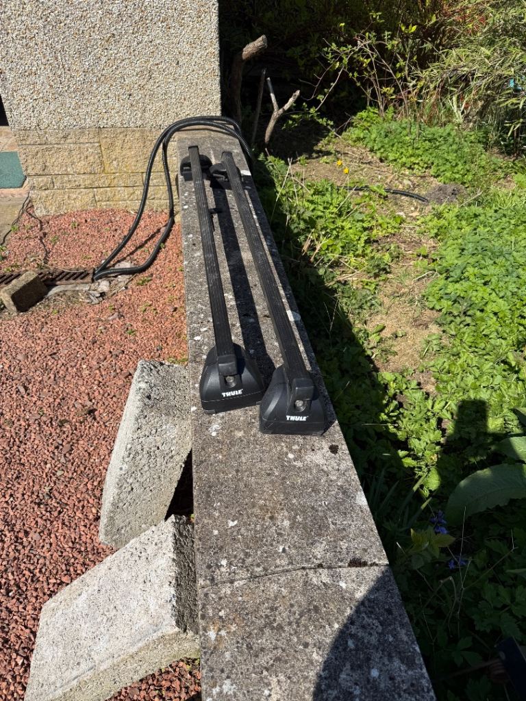 Thule Roof rails bought for Mondeo Mk 5 OFFERS ACCEPTED 