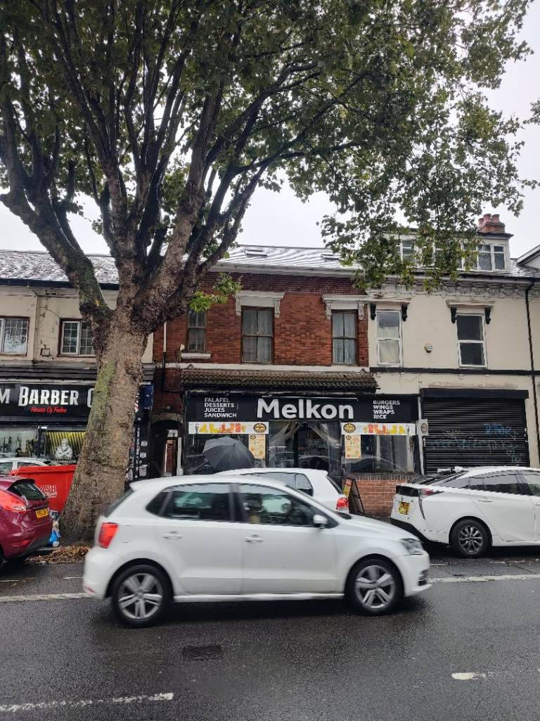 Flat To Let