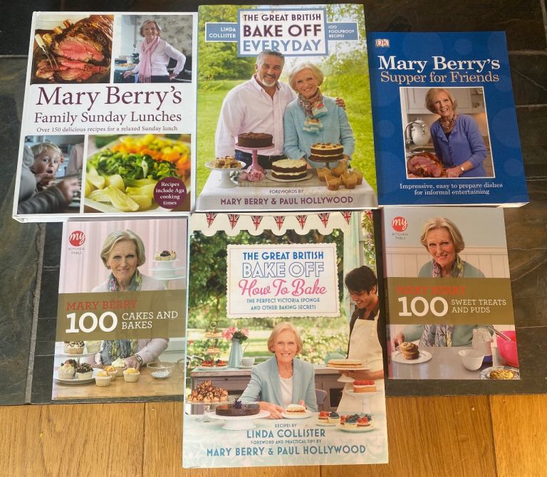Mary Berry & The Great British Bake Off Cookbook bundle