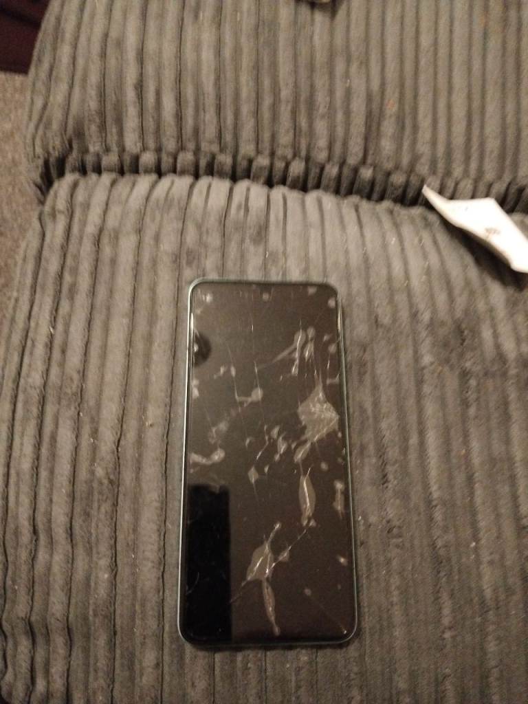 Phone not workjng selling for parts