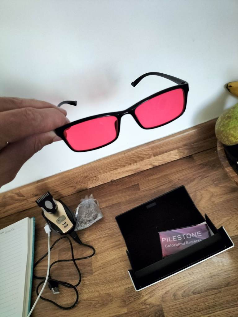 Colourblind glasses - Pilestone - mint condition