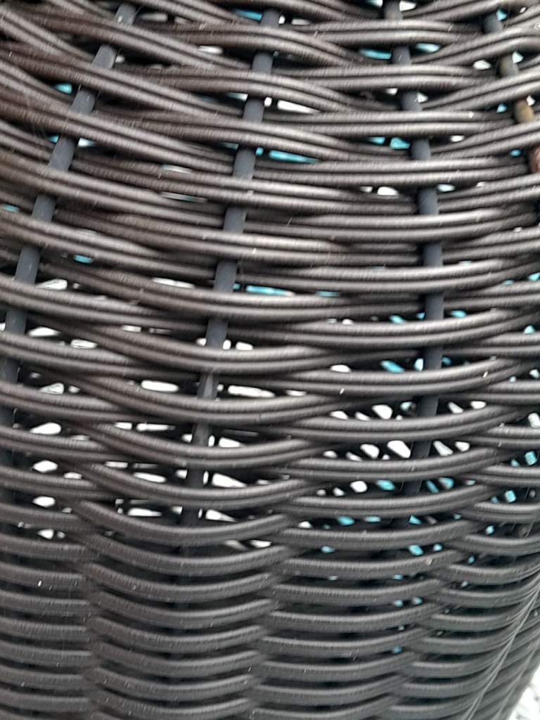 BROWN RATTAN VASE (for ARTIFICIAL FLOWERS) 