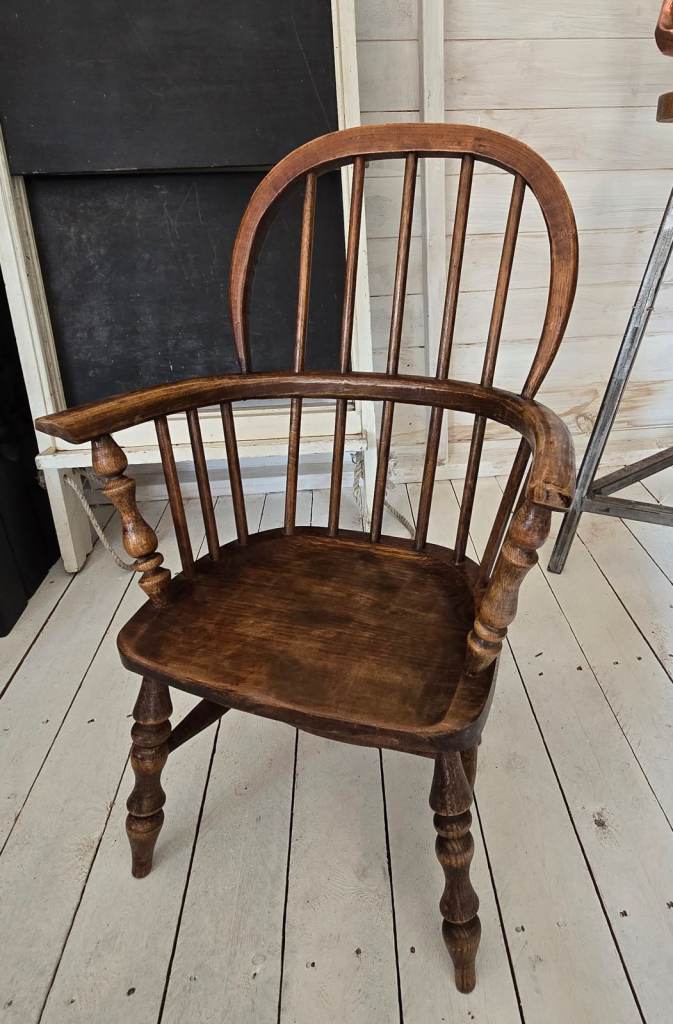 A Rare Antique Childs Chair Ash & Elm Comb Back Windsor Arm Chair 1840-1860 
