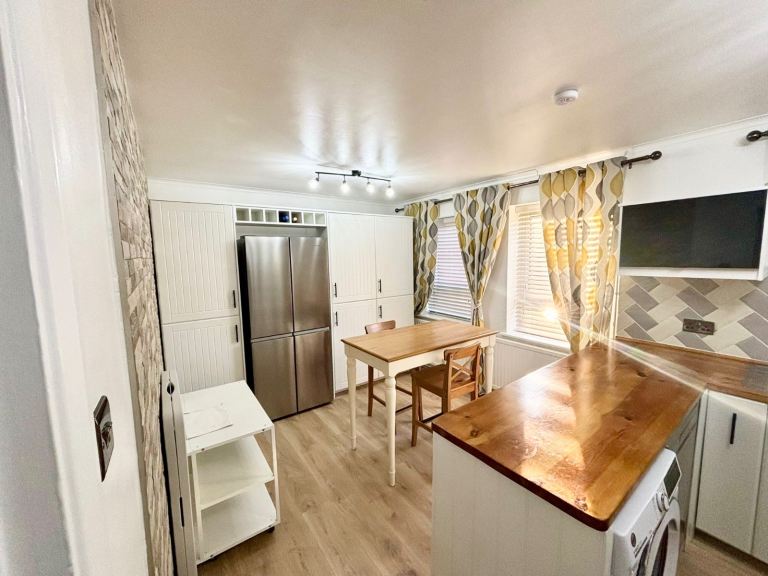 *** Double Room Address: Witham Way, Aylesbury HP21