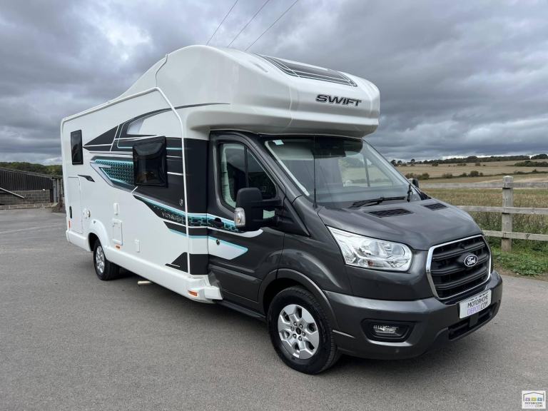 Swift Voyager 485 Auto 4 Berth 4 Belt Twin Beds Drop Down Bed 8k Miles