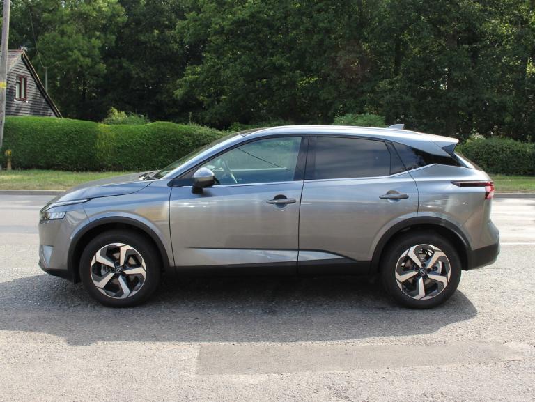 2023 Nissan Qashqai 1.3 DIG-T MHEV N-Connecta SUV 5dr Petrol Hybrid XTRON Euro