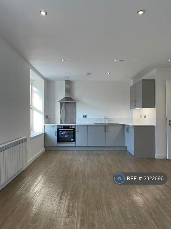 Studio flat in St. John's Square, Wolverhampton, WV2 (#2822696)