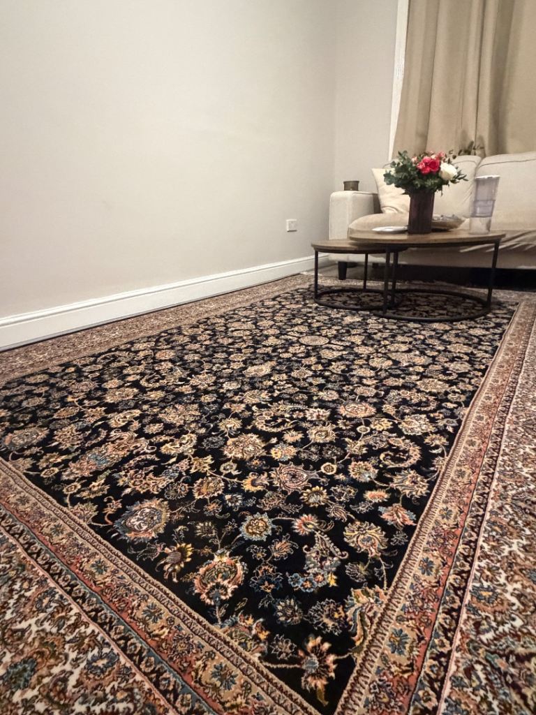 700 thread Iranian Rug 