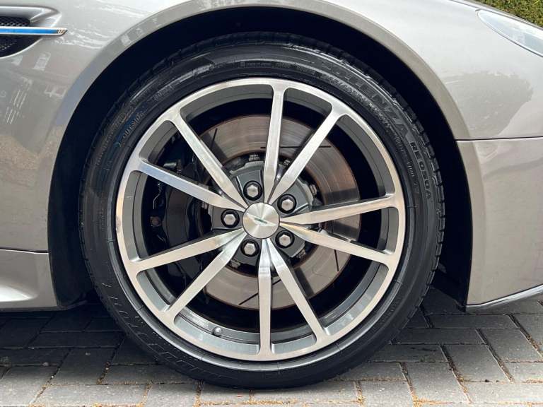 ASTON MARTIN VANTAGE 4.7 V8 S Sportshift Euro 6 2015