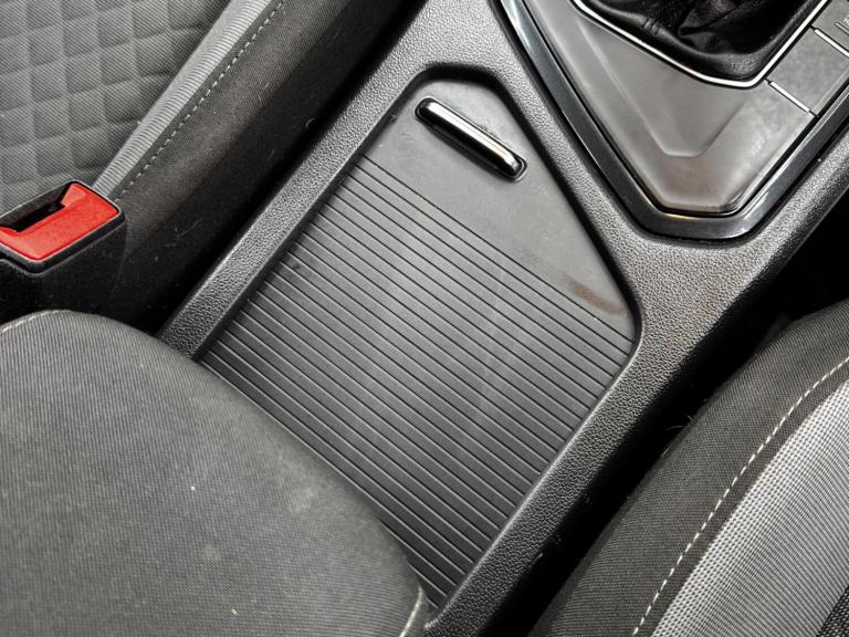 2016 Volkswagen Tiguan 2.0 TDi 150 SE Nav 5dr ESTATE DIESEL Manual