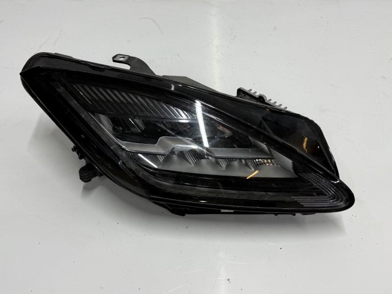 JAGUAR E PACE 2017-2021 FRONT RIGHT SIDE HEADLIGHT P/N J9C3-13W029-DC GENUINE