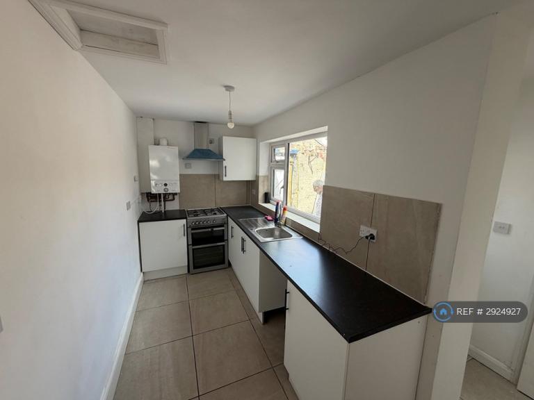 2 bedroom house in Rodney St, Hartlepool, TS26 (2 bed) (#2924927)