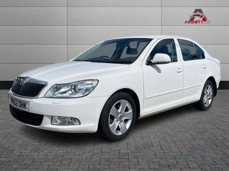 2012 Skoda Octavia 1.6 TDI CR Elegance 5dr DSG HATCHBACK Diesel Automatic