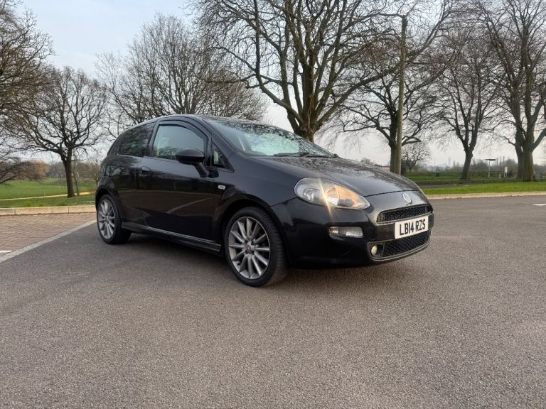 Fiat Punto 1.4 Jet Black || 3dr Petrol (s/s)