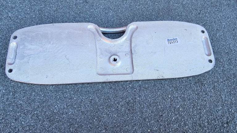 Outboard mounting plate. Romsey area.