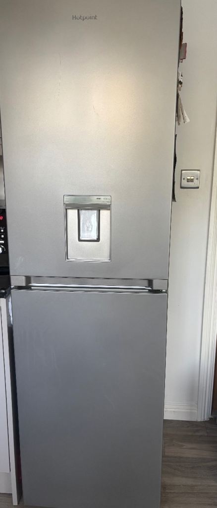 Hotpoint Fridge Freezer with Water Dispenser –Silver, excellent  Condition 