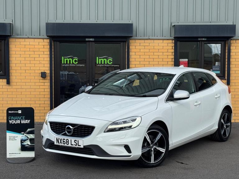 2019 Volvo V40 2.0 T2 GPF R-Design Euro 6 (s/s) 5dr HATCHBACK Petrol Manual