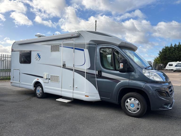 Knaus Sky TI 700 DIESEL MANUAL 2013/13