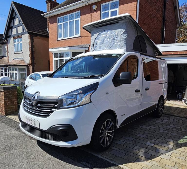 Renault Traffic Autocraft Conversion - Rock & Roll Bed - 2016 - FOR SALE