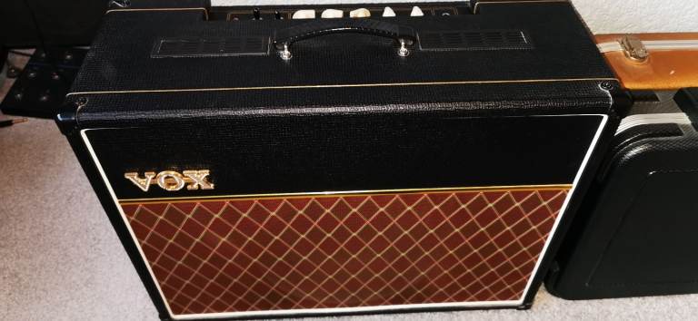 Box ac30 S1