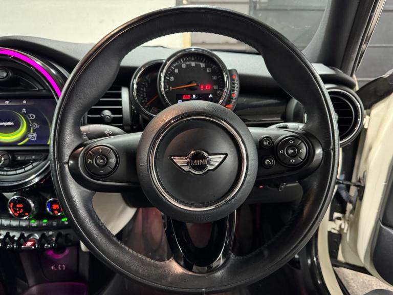 2015 MINI Hatch 1.5 Cooper 5dr HATCHBACK PETROL Manual