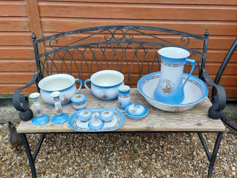 Jug and bowel  & wash stand set