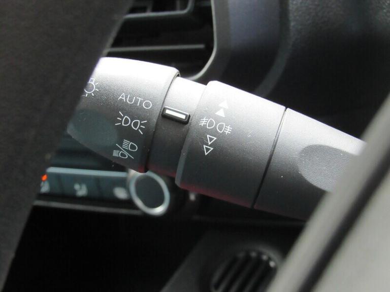 2020 Peugeot Partner 1000 1.5 BlueHDi 100 Professional Van PANEL VAN DIESEL Manual